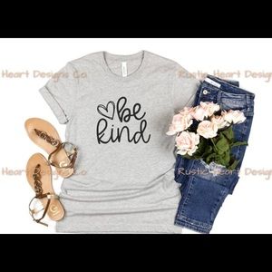 Be Kind Women’s T-shirt